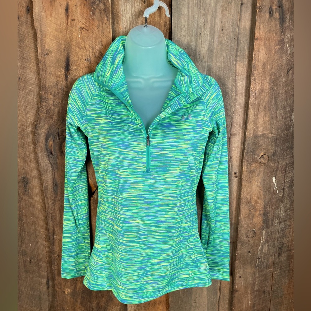 Under Armour Long Sleeved Lightweight Fitted Top - Size X-Small